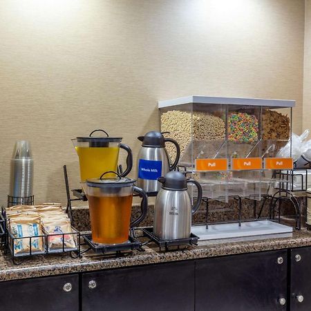 Comfort Inn University Durham - Chapel Hill Экстерьер фото