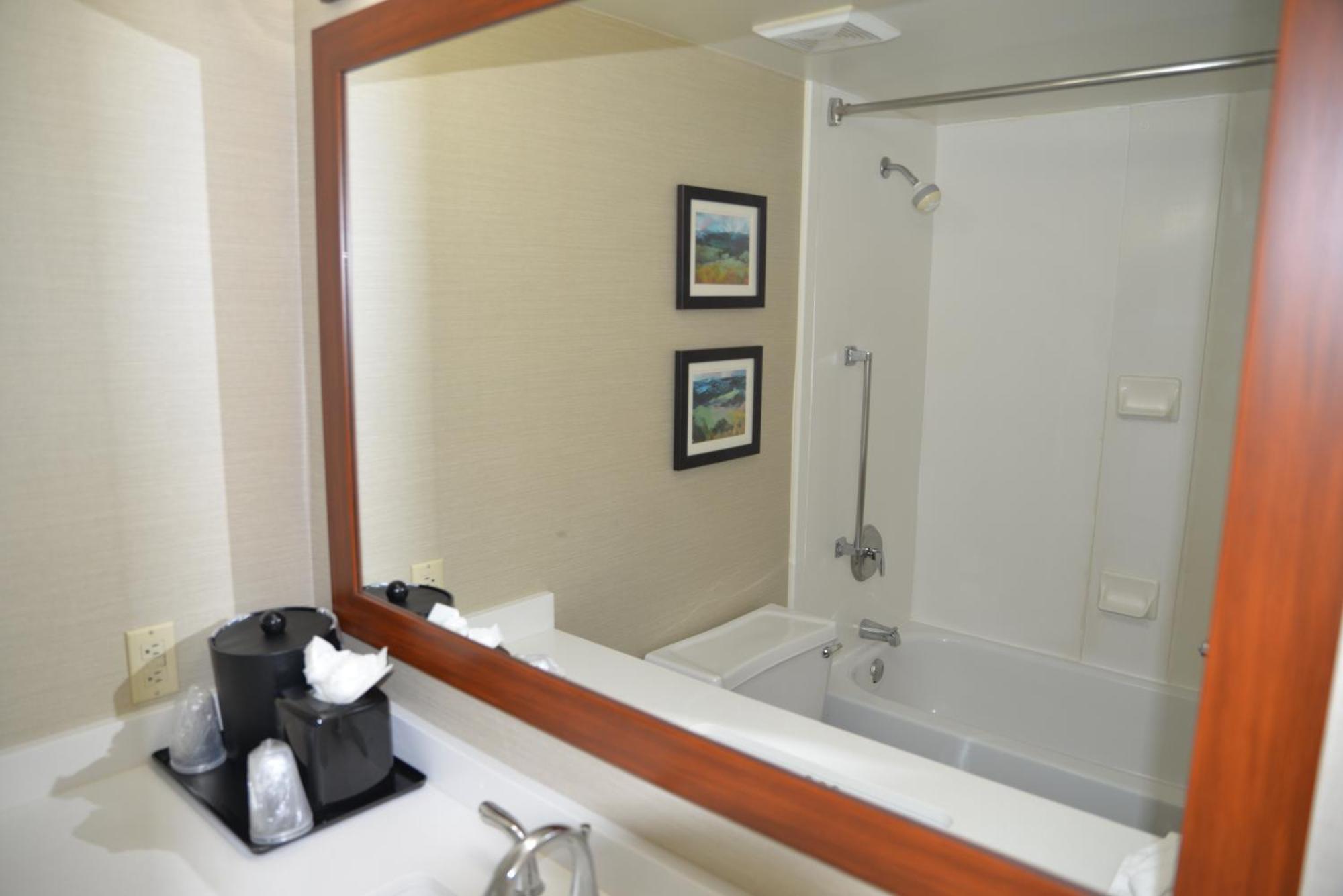 Comfort Inn University Durham - Chapel Hill Экстерьер фото